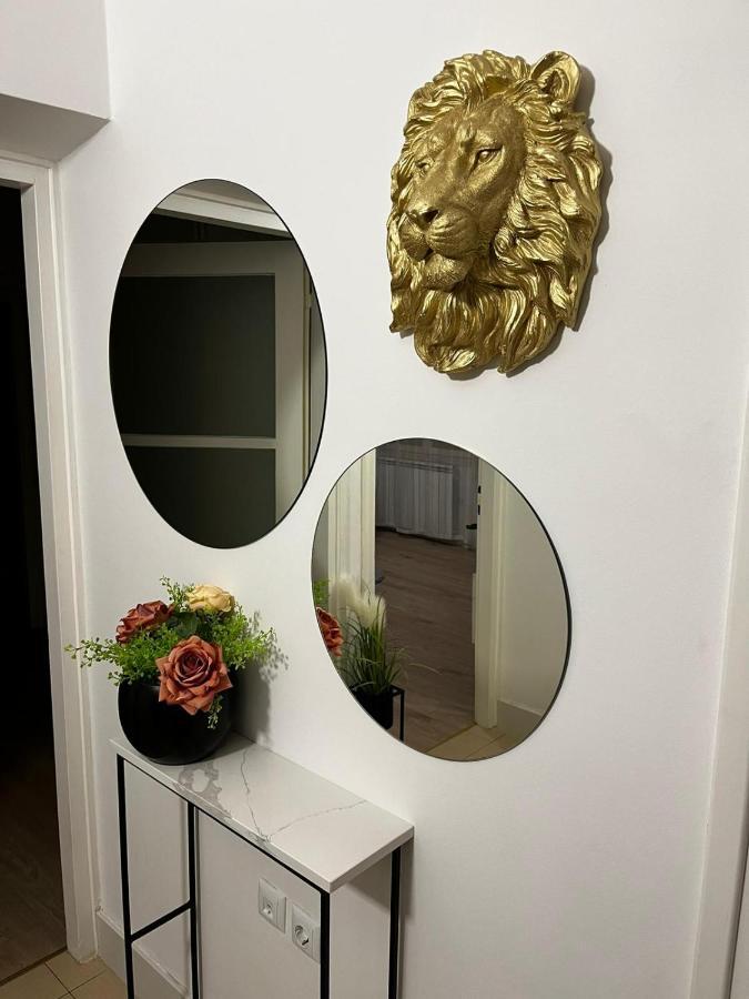 Apartman Gold Maris Apartment คาร์โลวัตส์ ภายนอก รูปภาพ